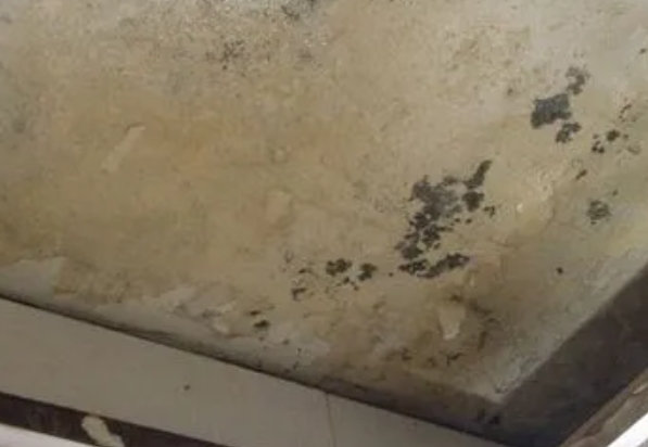扎囊阳台漏水维修公司分享下扎囊卫生间渗水维修需要注意哪些问题。